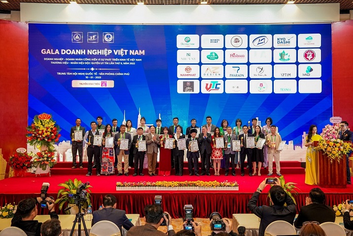 Top 10 Doanh nghiệp Việt uy tín chuyên nghiệp lĩnh vực thuê xe du lịch