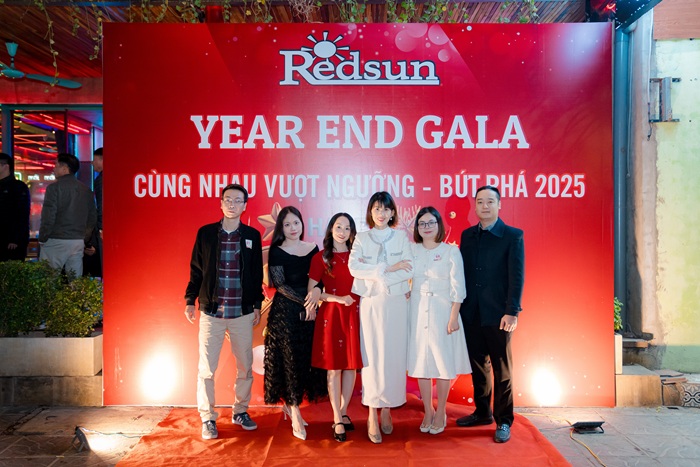 cho thuê xe đưa đón Giám đốc cấp cao tại Hà Nội và Hồ Chí Minh