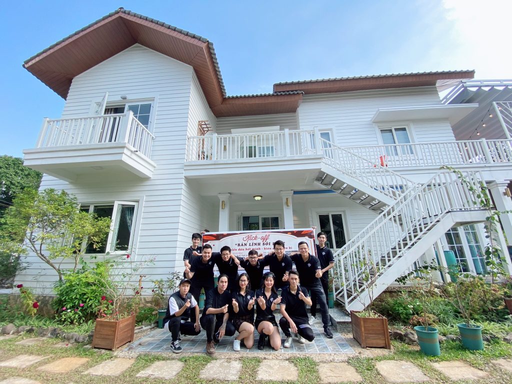 Tour nghỉ dưỡng kết hợp Team Building tai Lòng Hồ Homestay tổ chức bởi Red Sun